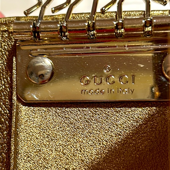 Gucci Coated Canvas Gold Leather Key Holder - Picture 10 of 11